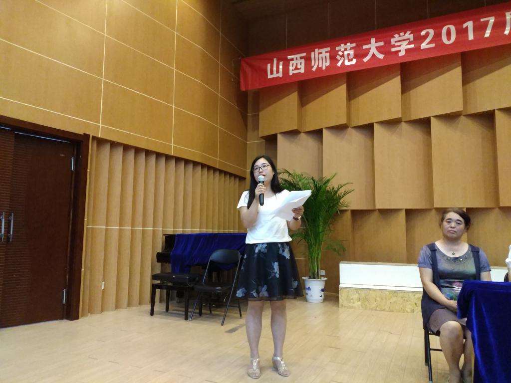 教师代表赵峰侠老师发言