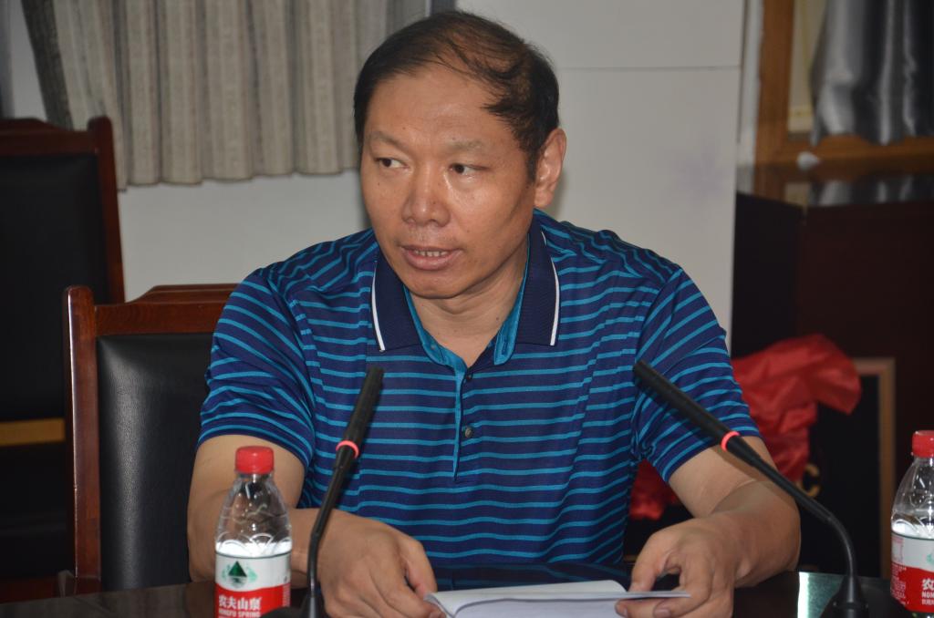 院长张永清发言